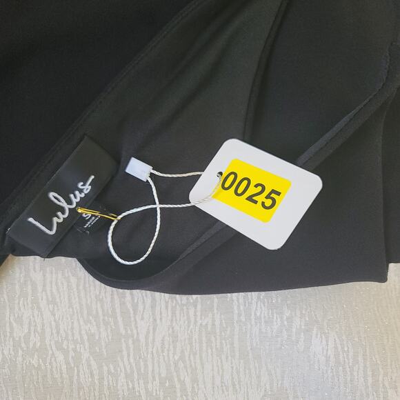 Lulu's Melora black sleeveless maxi dress Size Small formal minimalist wedding - Picture 11 of 13